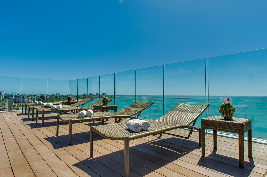 Meridiano Hotel Maceió Exteriér fotografie Rooftop pool at the Hilton San Diego Bayfront